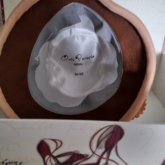 Orit Pariente NY Designer Cloche Hat Tweed Flower Boutique Statement Hat NWOT - Picture 3 of 7